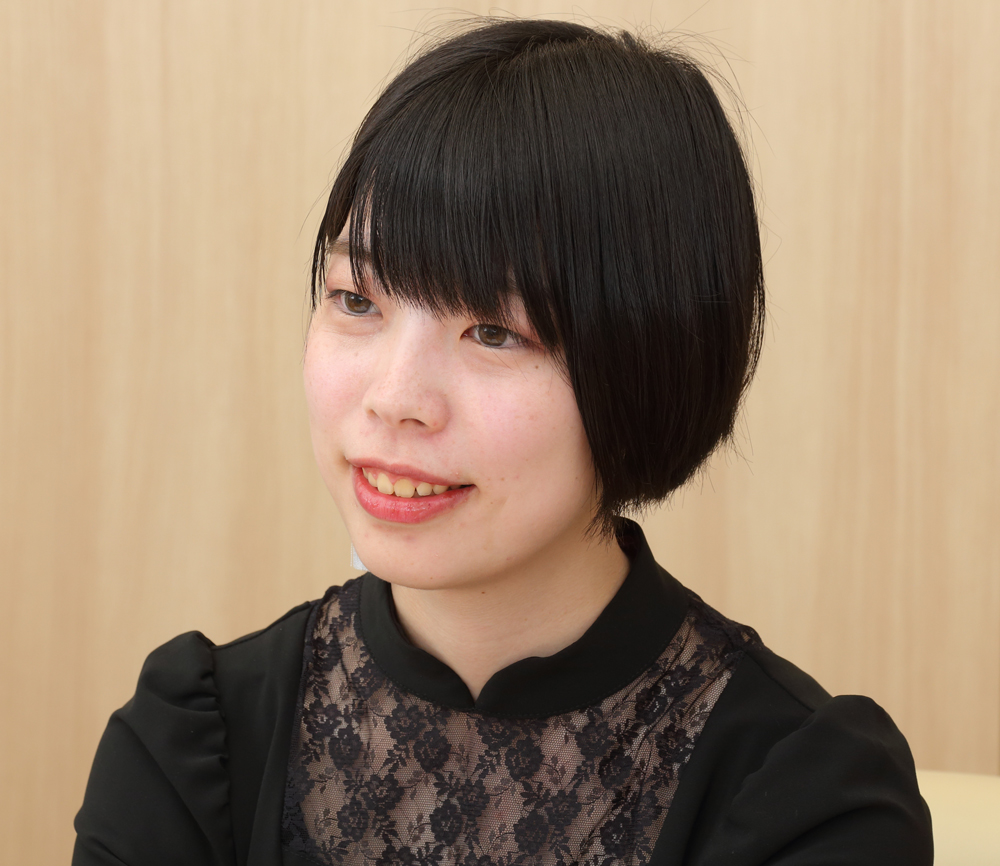 雛倉さりえさん