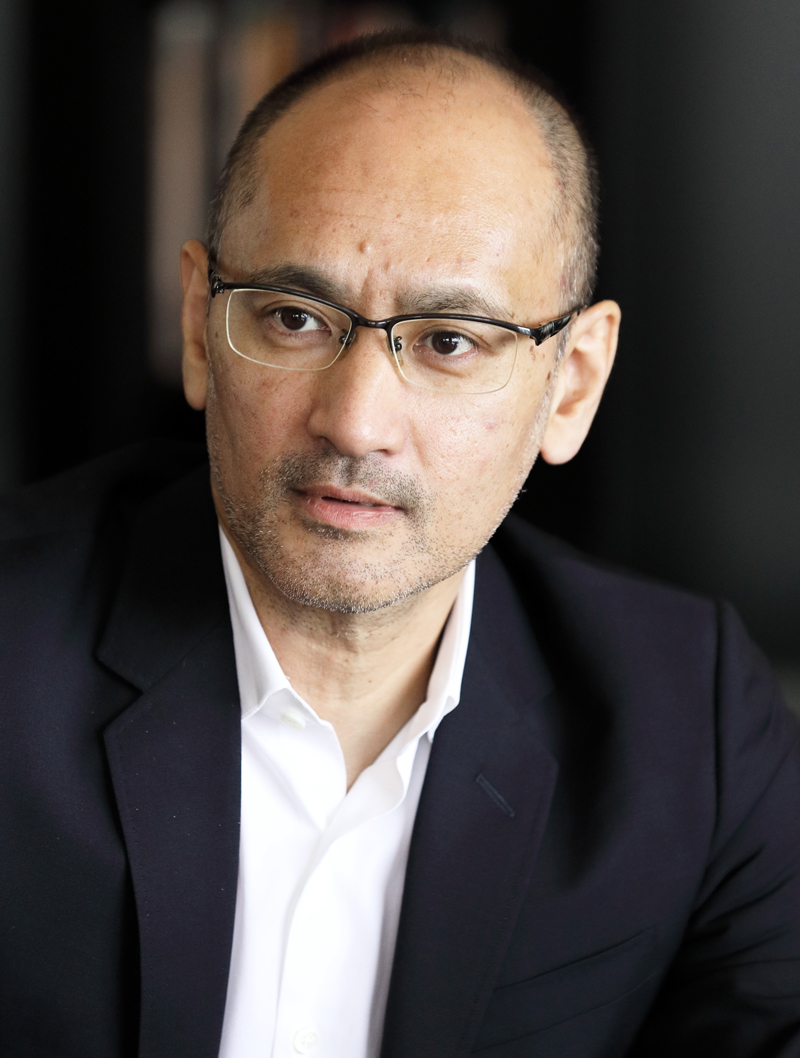 吉田修一さん