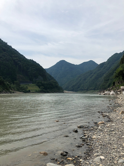 新宮を流れる熊野川