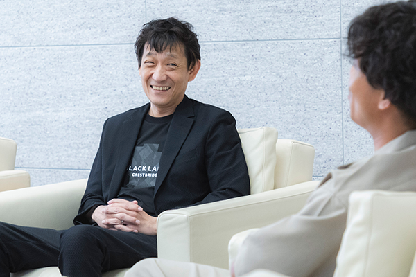 薬丸岳さん