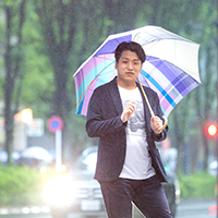 著者の窓 第53回 ◈ 井上先斗『夜がまだ明けない』