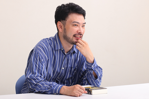 小川哲さん