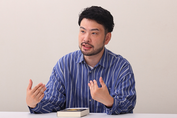 小川哲さん